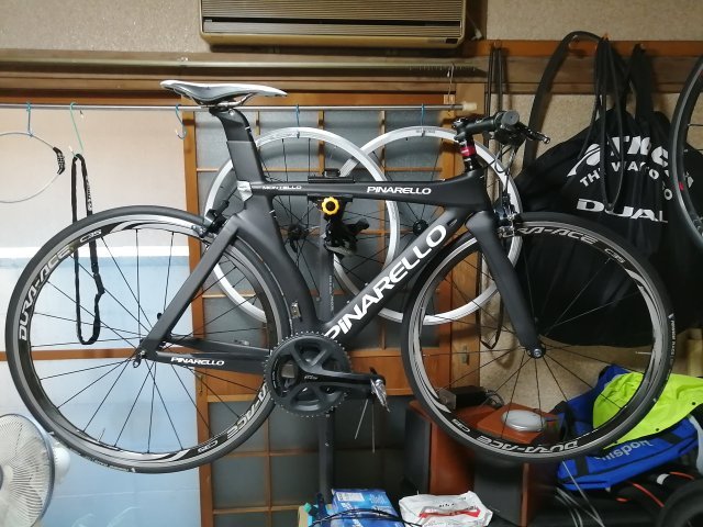 Pinarello Montello FM1 組み立て（その2）: アスリートごっこ